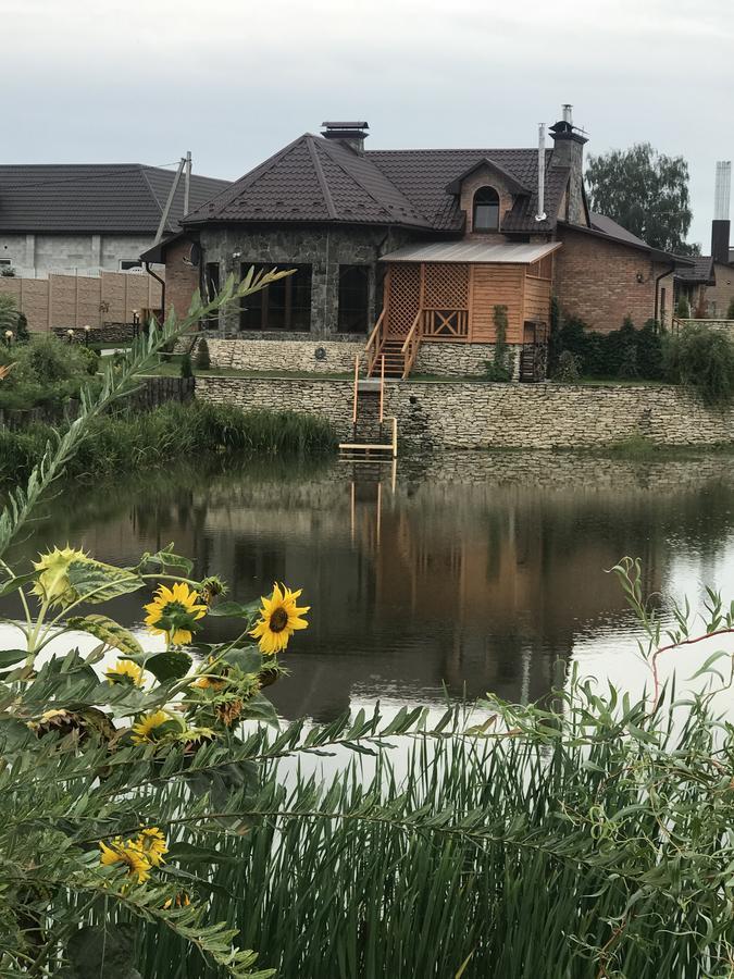 Готельно-Ресторанний Комплекс Прованс Парк Poczajów Zewnętrze zdjęcie